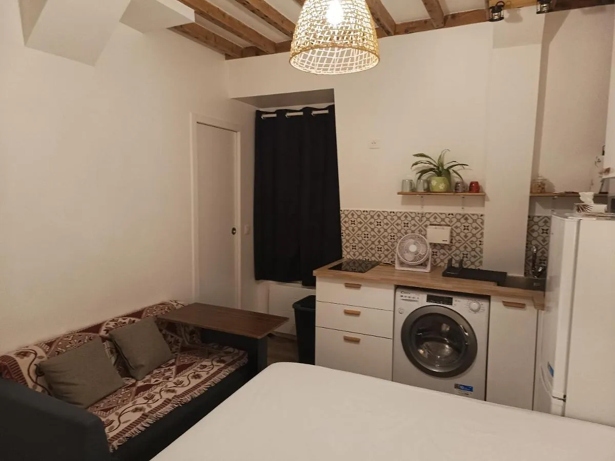 Studio, Place De La Nation, 1Mn A Pied Du Metro 1,2,6,9 Et Rer A 巴黎 法国